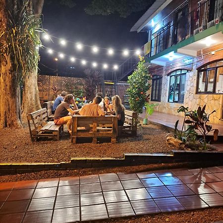 Benteveo Hostel Iguazu Puerto Iguazu Luaran gambar